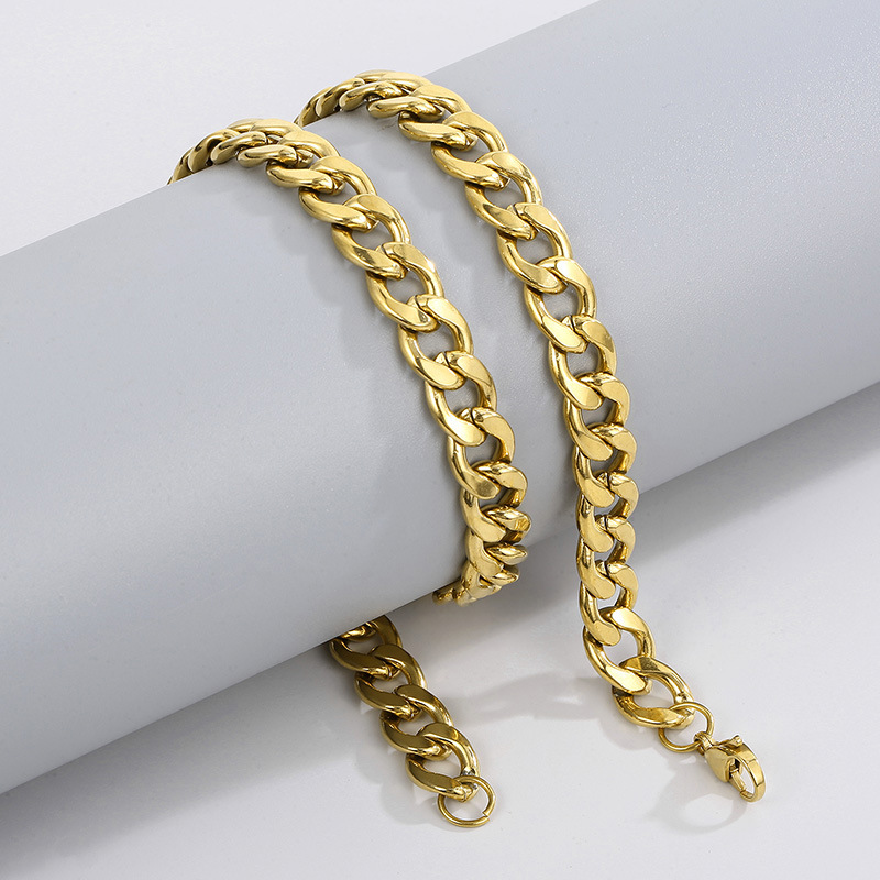 سلسلة عنق كوبية من الفولاذ الم - مراجعة Men Accessories Neck Chain وسعره